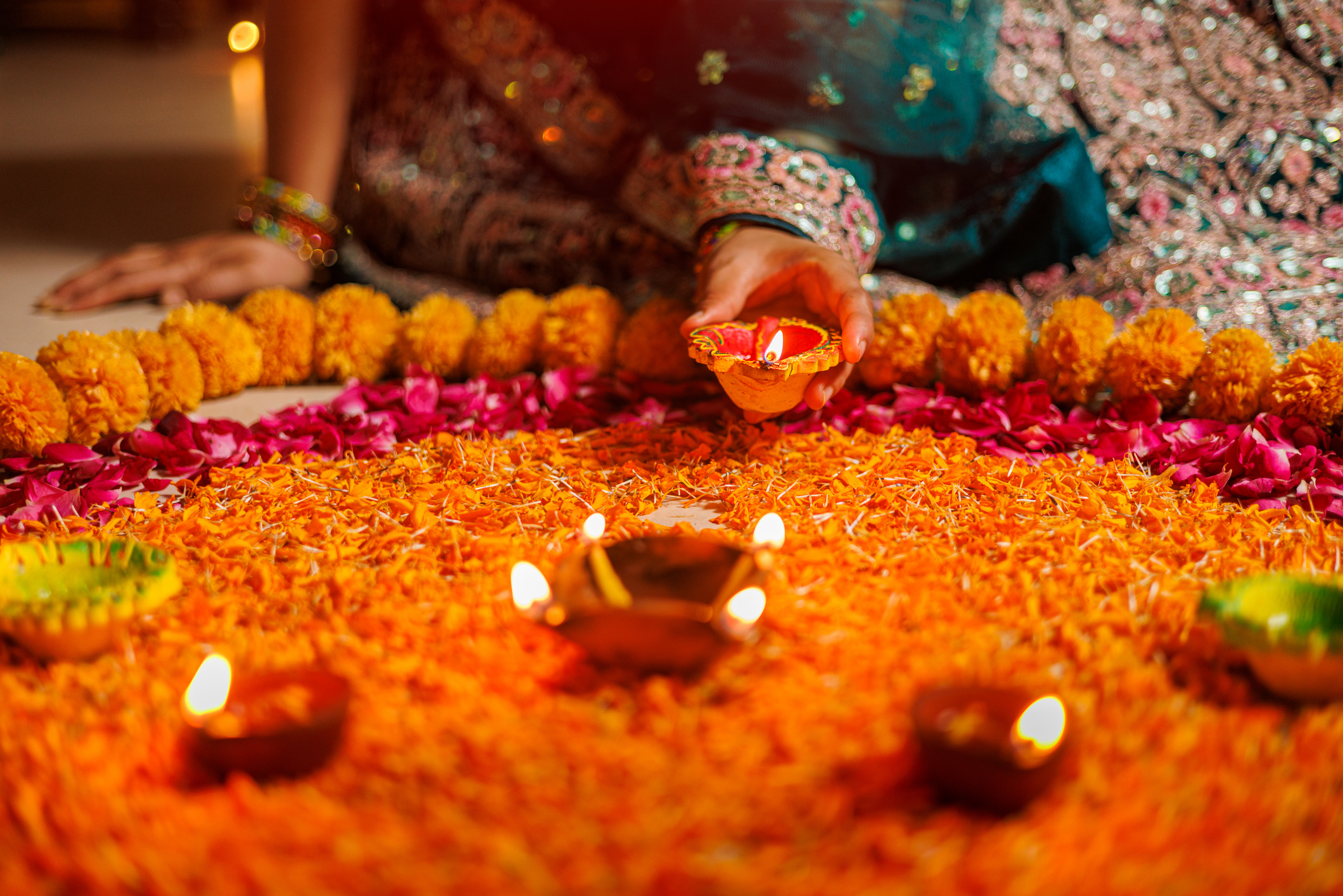 SBS Hindi Diwali Contest 2026 : Tag your loved ones and win a share of $300 in gift cards